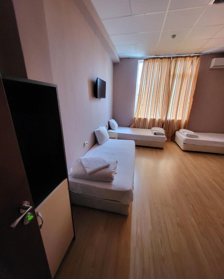 Provans Famili Hotel Letnitsa Exterior photo